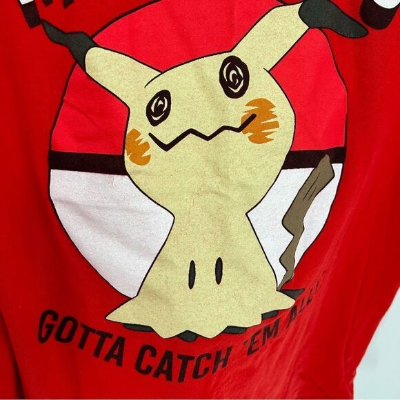 Pokemon MIMIKYU Gotta Catch 'em All! Pikachu Pokeball T-Shirt Red Medium - Picture 5 of 6